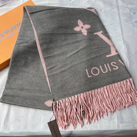 Louis Vuitton Reversible Tassel Scarf - Picture 1 of 5